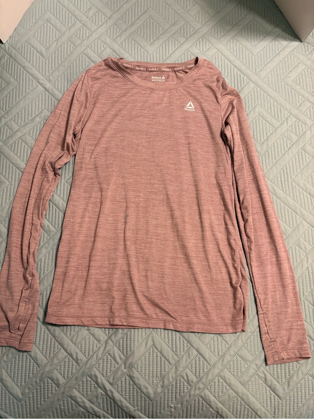 Reebok Women’s Legacy Core Knit Performance Long Sleeve Knit Top Size XS Mauve